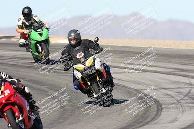 media/Dec-01-2025-Moto Forza (Mon) [[2daa91e15f]]/2-Intermediate Group/Session 2 (Turns 9 and 10)/